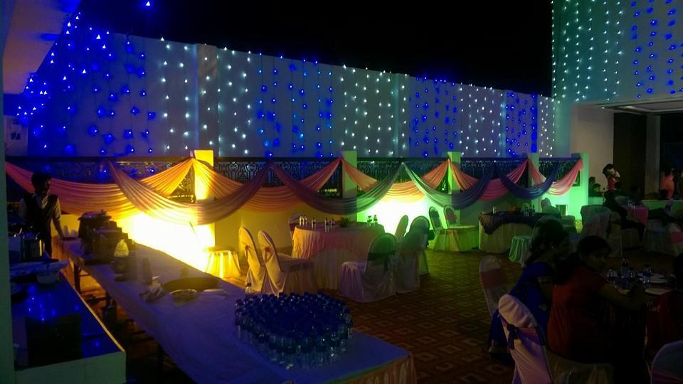 Vijay Paradise Lucknow Exteriör bild