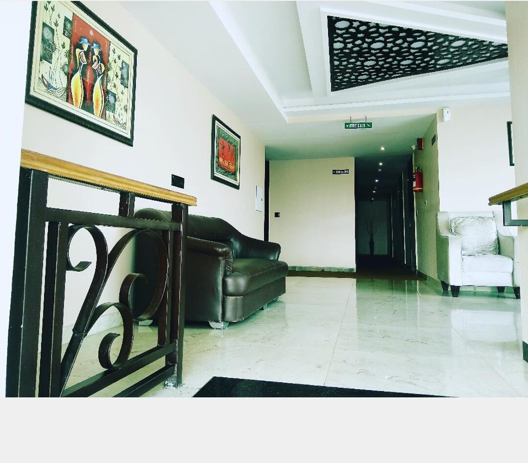 Vijay Paradise Lucknow Exteriör bild